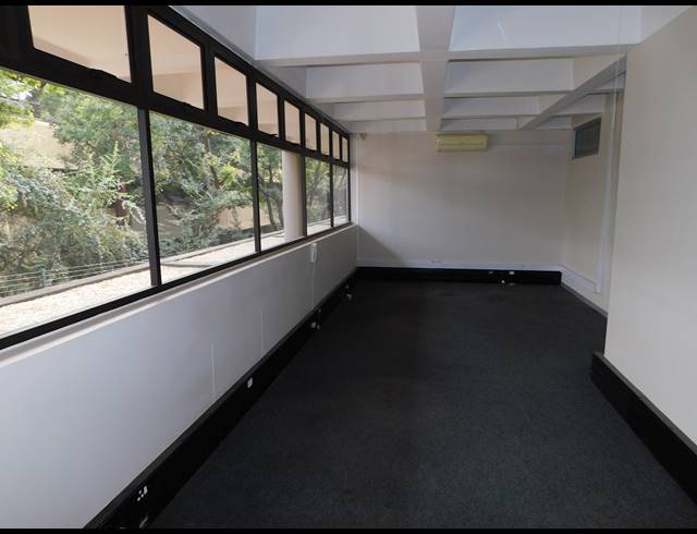 190M² OFFICE TO LET IN FERNDALE